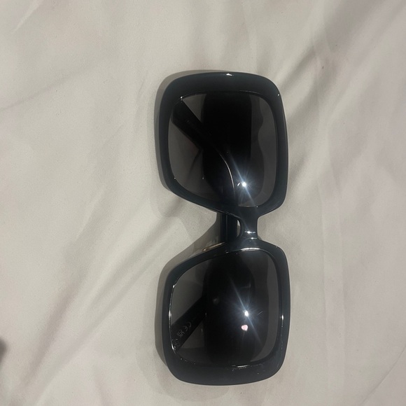 Christian Dior Sunglasses. Purchased from Saks. Worn once. Authentic. Case - Picture 2 of 8
